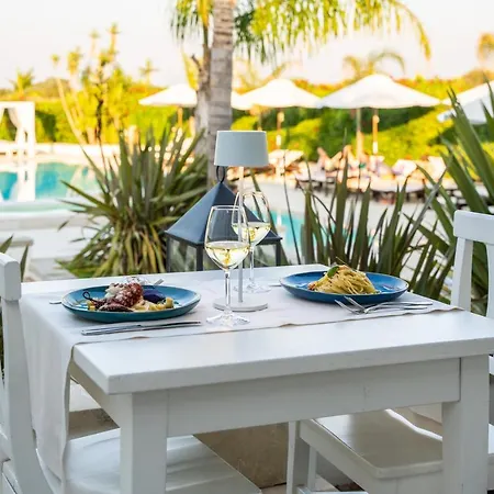 Tenuta Centoporte 4* אוטרנטו