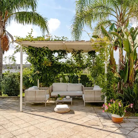 Tenuta Centoporte 4* Отранто